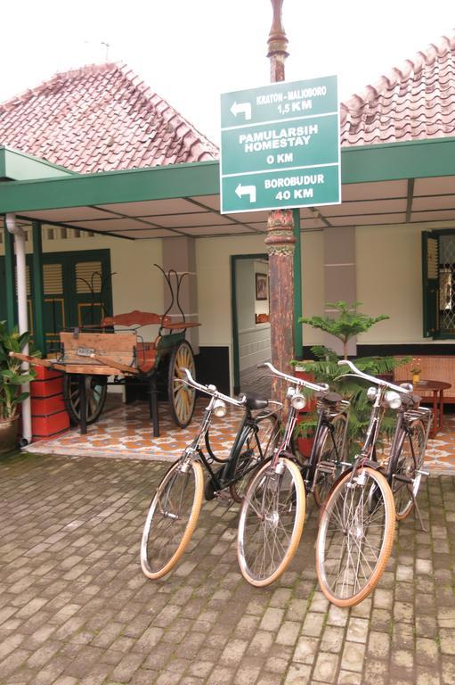 Pamularsih Homestay Yogyakarta Exterior photo