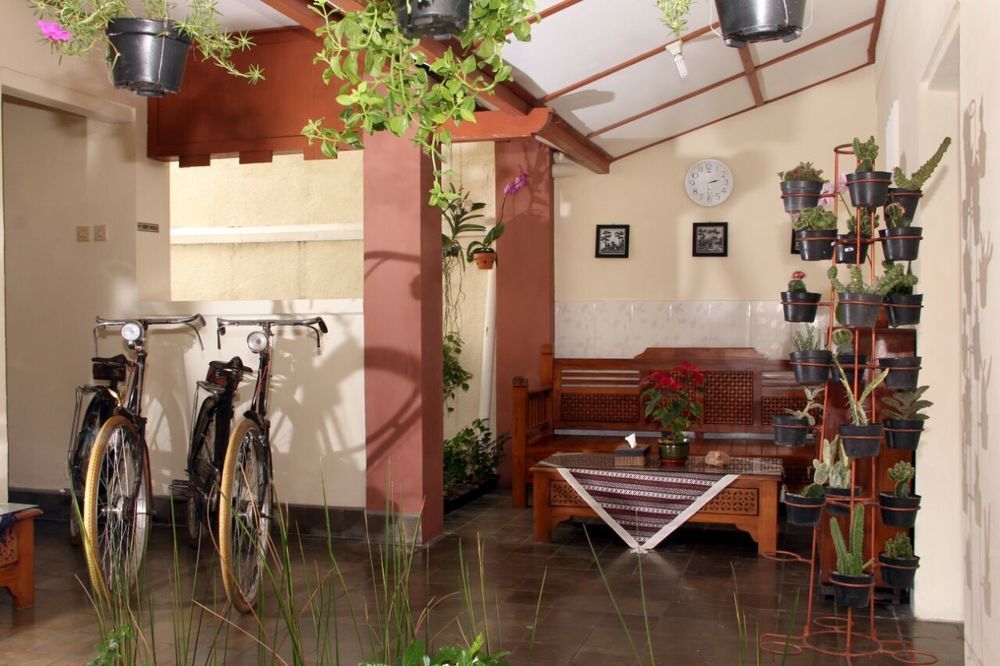 Pamularsih Homestay Yogyakarta Exterior photo