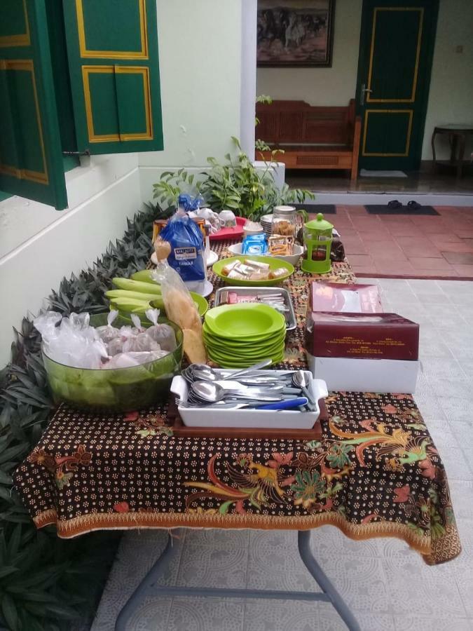 Pamularsih Homestay Yogyakarta Exterior photo